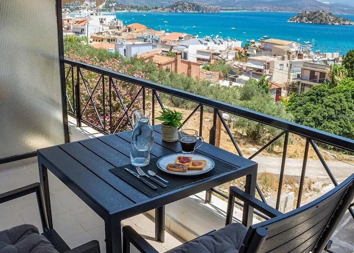 Islet View Apartment Tolo