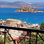 Islet View Tolón