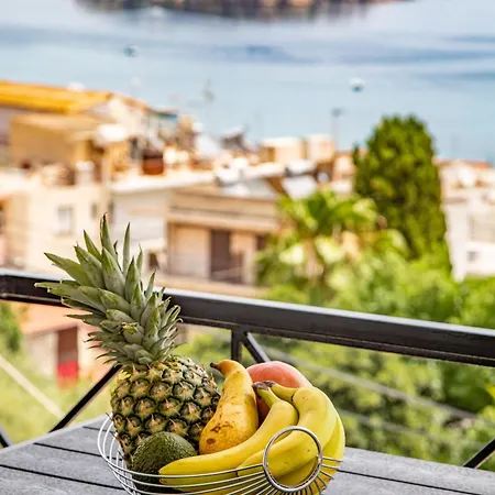 Apartment Islet View